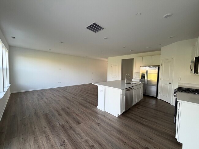 Foto del edificio - 12172 Dodwell St