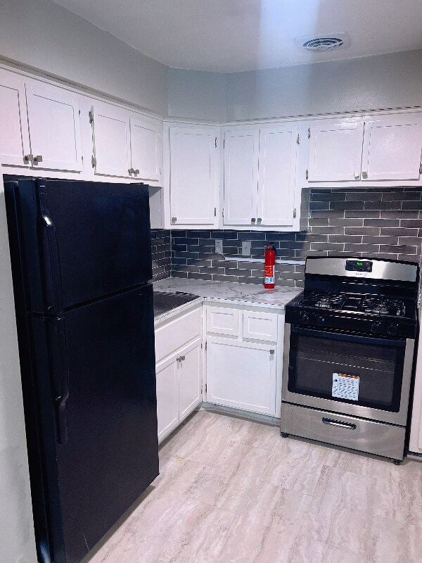 Primary Photo - 2651 Daphne Rd