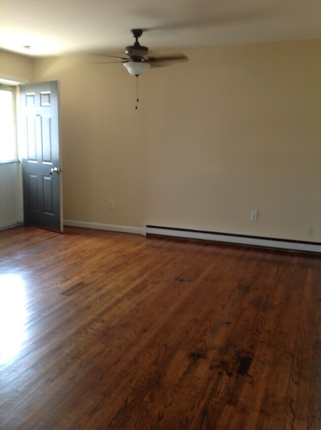 Foto del edificio - 758 Ashland Ave