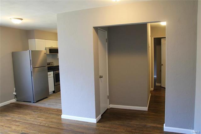 Building Photo - 5349 Arsenal St