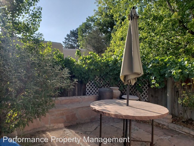 Building Photo - 3 br, 2 bath House - 3126 Plaza Blanca