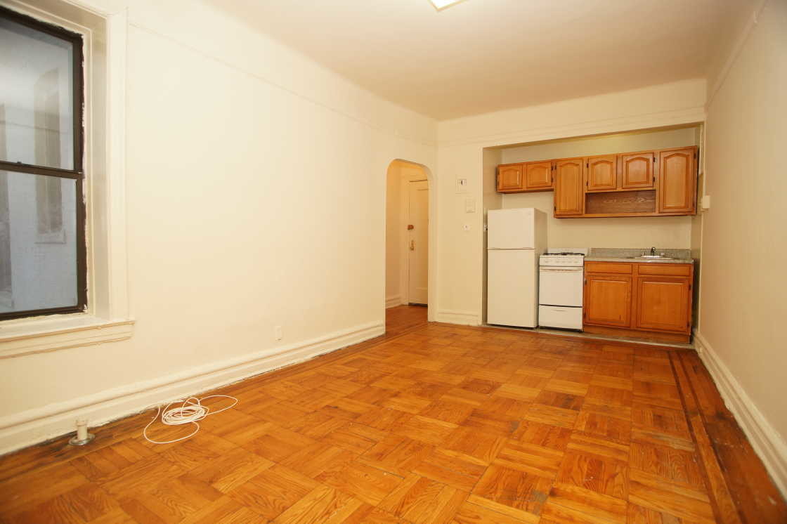 Primary Photo - 1314 Ocean Pkwy