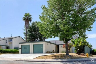 Building Photo - 1903 Terracina Cir