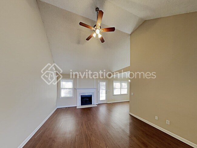 Building Photo - 44 Willow Bend Dr NW