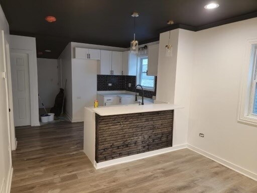 Building Photo - 6441 S Claremont Ave