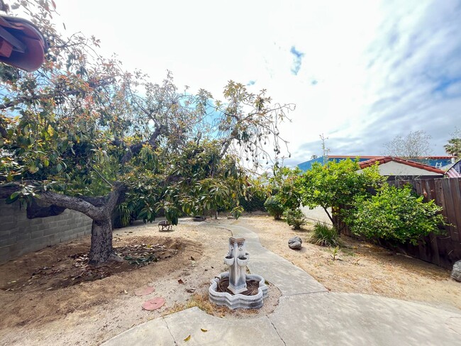 Foto del edificio - Adorable Spanish Style 2 Bed 1 Bath Home i...