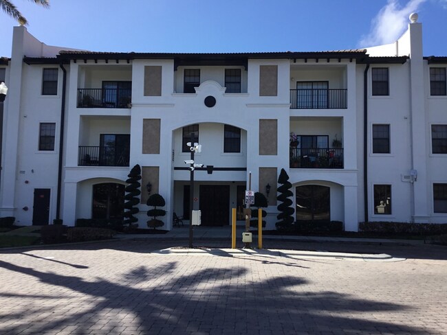 Foto del edificio - RESORT-STYLE 2 BEDROOM 2 BATHROOM CONDO