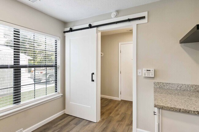 Foto del edificio - 259 E Castle Harbour Dr