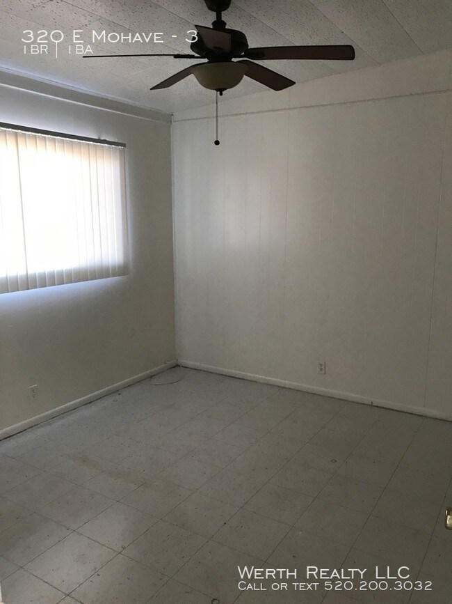 Foto del edificio - Small Single Level Community
