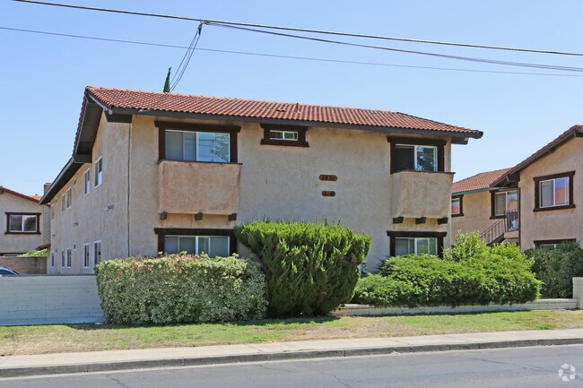 Foto del edificio - 1431 E 21st St