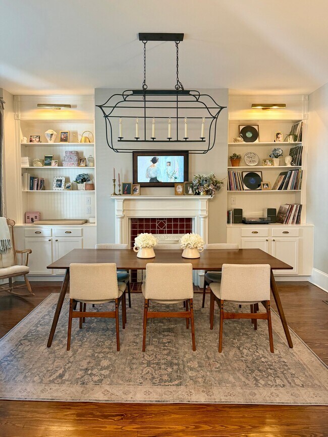 Foto del edificio - 1623 Rosewood Ave