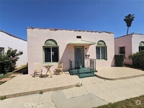 Building Photo - 1031 Normandie Ave