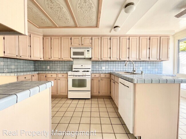 Foto del edificio - 2 br, 2.5 bath House - 3037 Via De Caballo