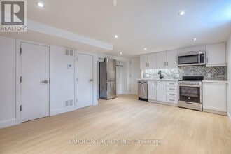 Building Photo - 429 Brock Ave