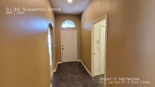 Foto del edificio - 3135 Sunwatch Dr