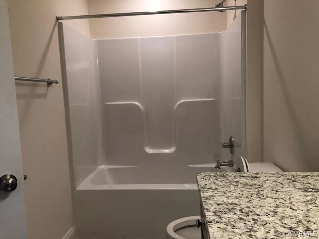 Foto del edificio - 6831 Dunton Rd