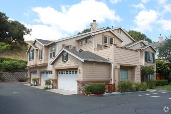 Building Photo - 10724 Wallace Ln