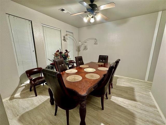 Foto del edificio - 211 Nutmeg Ln