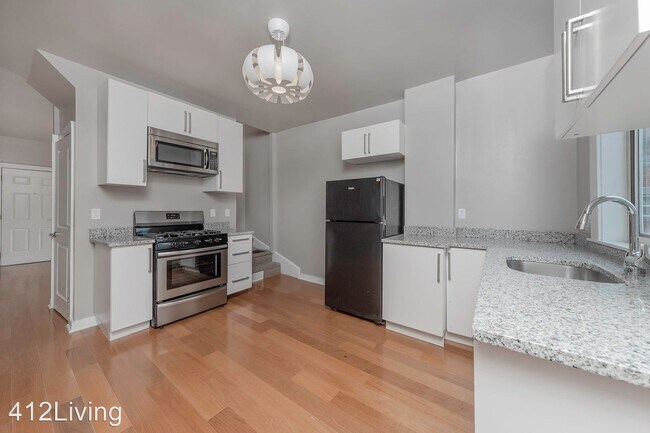Building Photo - 1 br, 1 bath House - 207 Meade Street