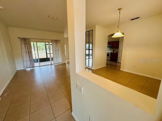 Foto del edificio - 4012 Bougainvillea Pl