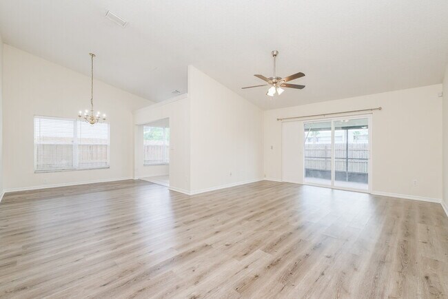 Foto del edificio - 10147 Cedar Dune Dr