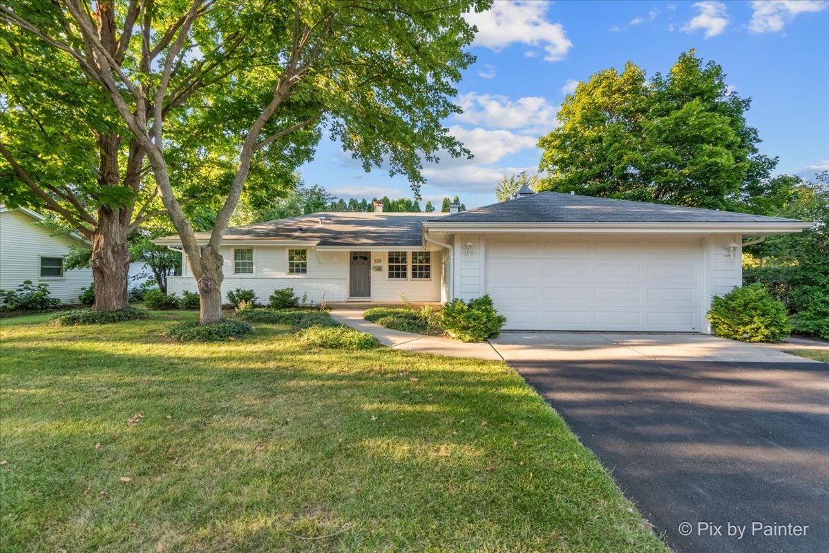 Foto principal - 838 E Harriet Ln