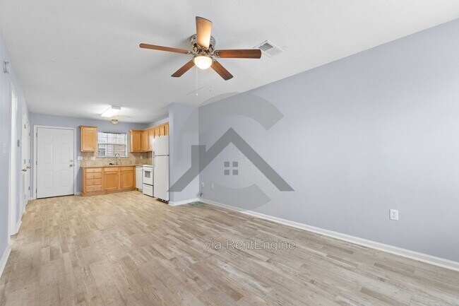 Building Photo - 2022 Erbach St