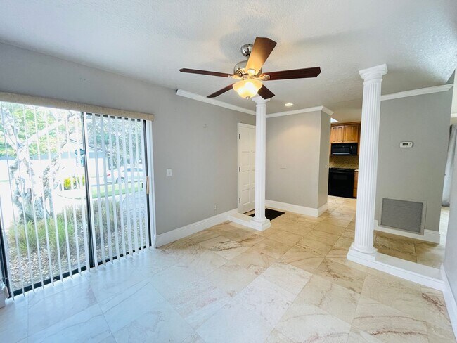 Foto del edificio - Gorgeous 2 bed 2 bathroom home in Winter S...