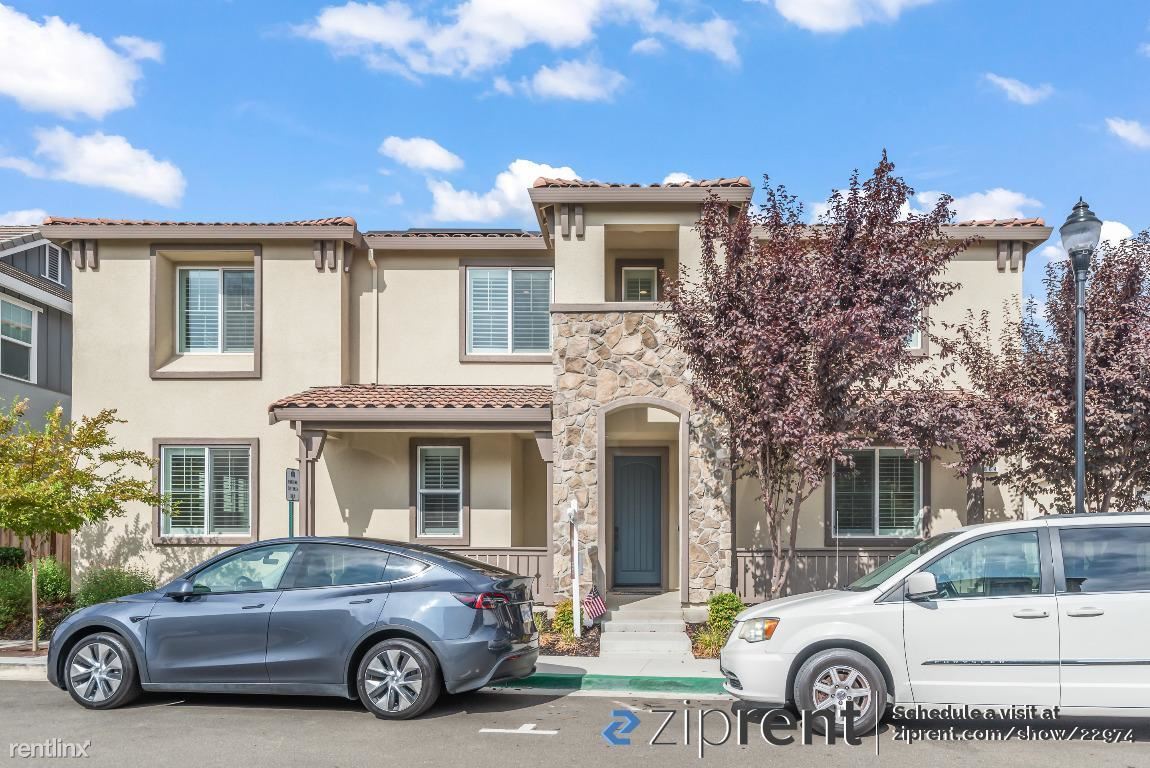 Primary Photo - 4 br, 3.5 bath House - 864 Barney Common, ...