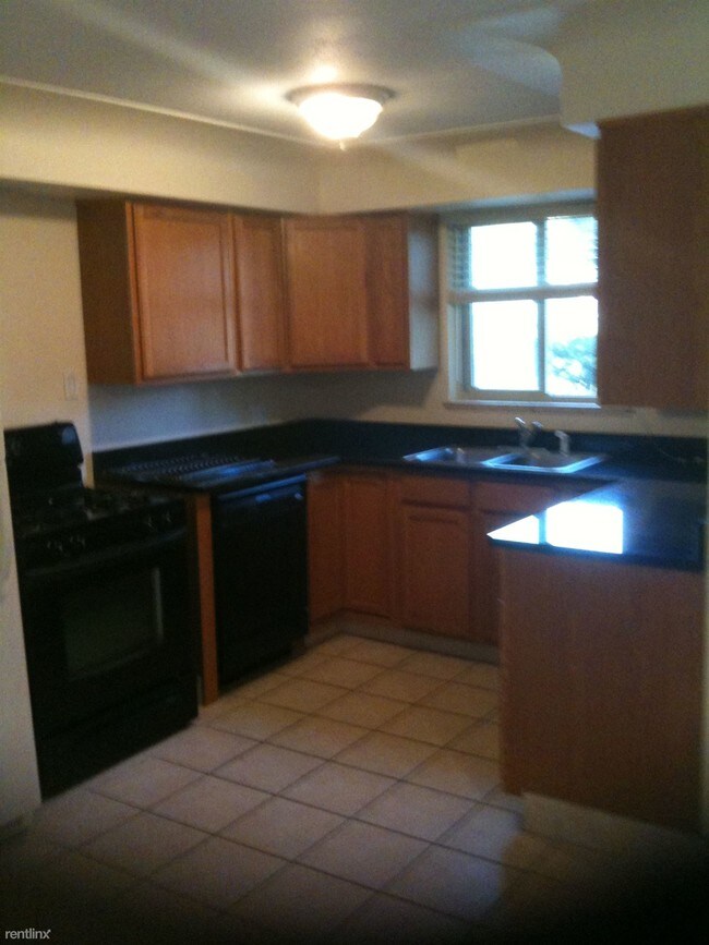 Building Photo - 3400 Meade St