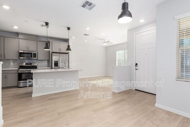 Photo - 4601 S Renaissance Dr Townhome