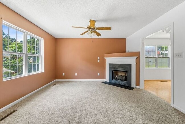 Building Photo - Adorable Home for Rent in a Cul-de-Sac – W...