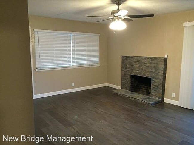 Building Photo - 3 br, 2 bath House - 1690 Berrywood Drive