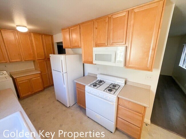 Foto del edificio - Nicely update Costa Serena Home!