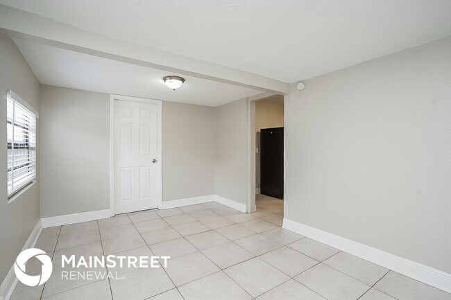 Building Photo - 4423 73rd St N