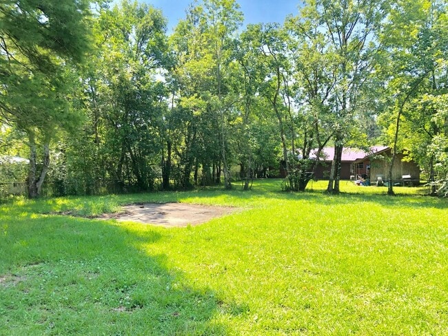 Building Photo - Gulfport 3 Bedroom