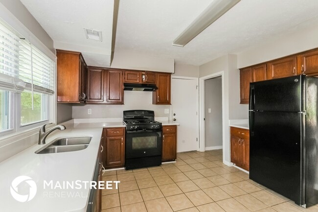 Building Photo - 285 Blue Heron Dr