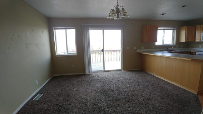 Building Photo - 1156 Lost Trail Dr
