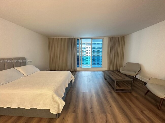 Foto del edificio - 2301 Collins Ave