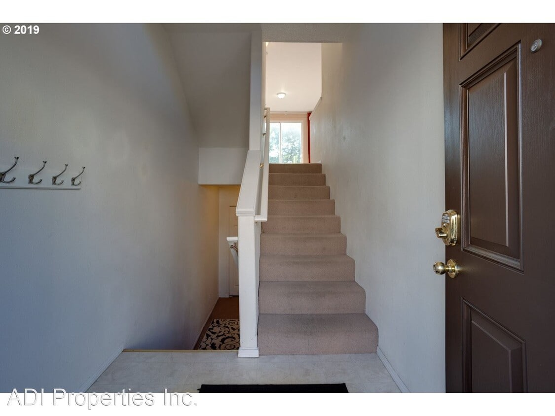 Building Photo - 3 br, 3 bath House - 13030 SW Caddy Pl.