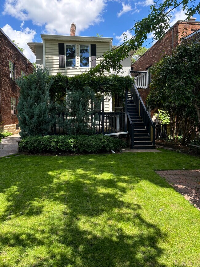 Foto del edificio - 404 Dayton Ave