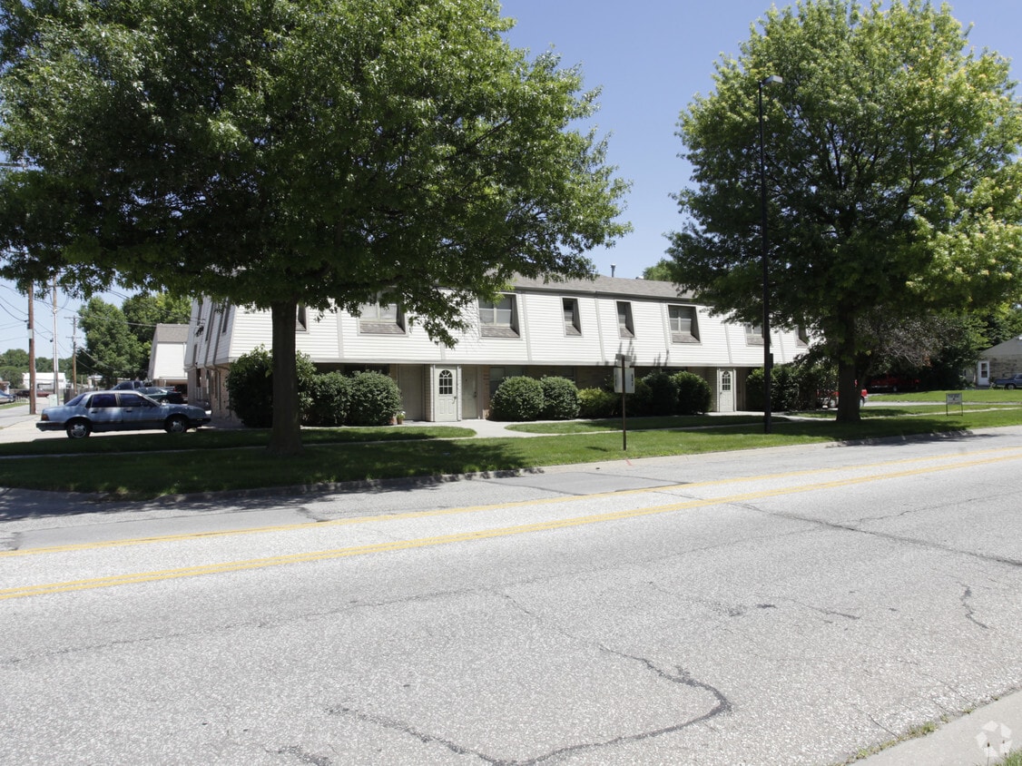Building Photo - 3609 N 60th St