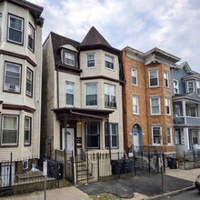 Building Photo - 139 Clifton Ave