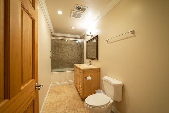Foto del edificio - 2434-2436 Fulton St