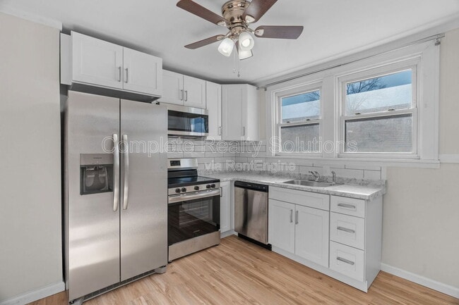 Building Photo - 3007 Hilleman Ave