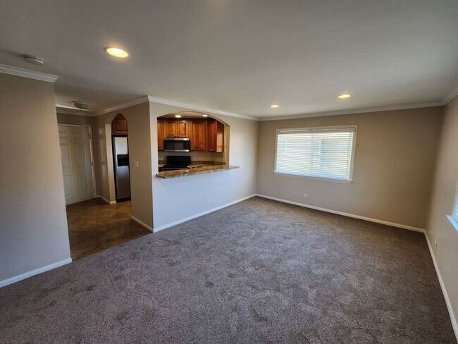 Foto del edificio - Upper 1 Bedroom Unit Located in Verano Com...