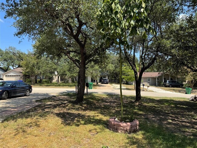 Building Photo - 2207 N Cannes Dr