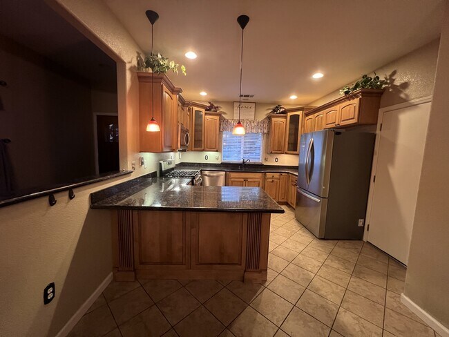 Foto del edificio - 457 Morales Ct