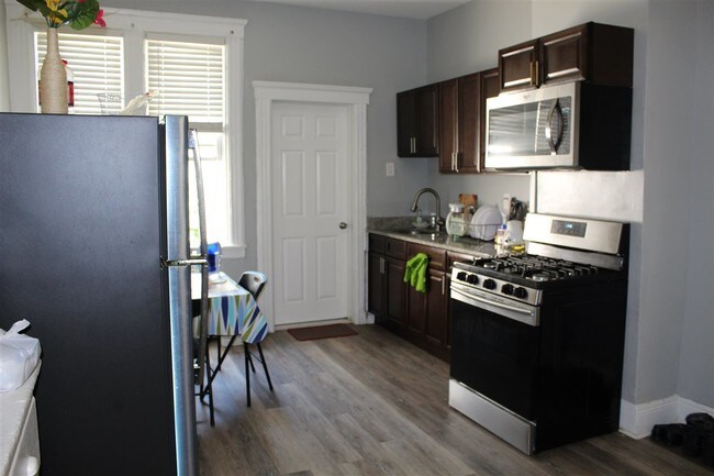 Foto del edificio - 112 Irving St