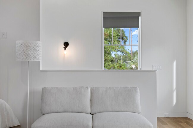 Love Seat, Standup lamp - 2250 6th Ave N